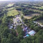 Κάμπινγκ Mobil-home Confortable Avec Terrasse Pour 5 Personnes - Api-1-52-1020 *