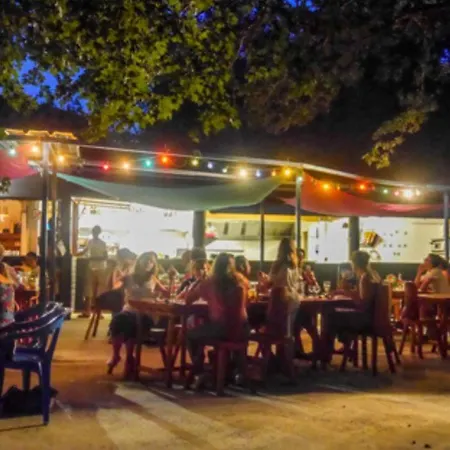 Camping Mobil-home Confortable Avec Terrasse Pour 5 Personnes - Api-1-52-1020 Martiel