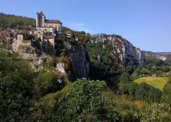 Mobil-home Confortable Avec Terrasse Pour 5 Personnes - Api-1-52-1020 *